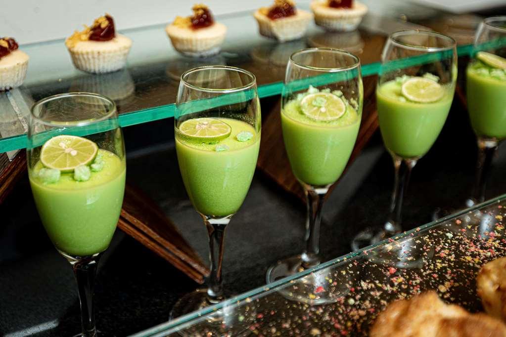 Ramada Addis, Addis Ababa Hotel Restaurant photo